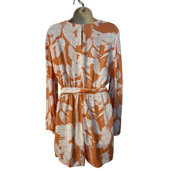 Roxy Long Sleeve Romper Peach/White Size M Pre-owned Beachy Resort Wear - Picture 2 of 12